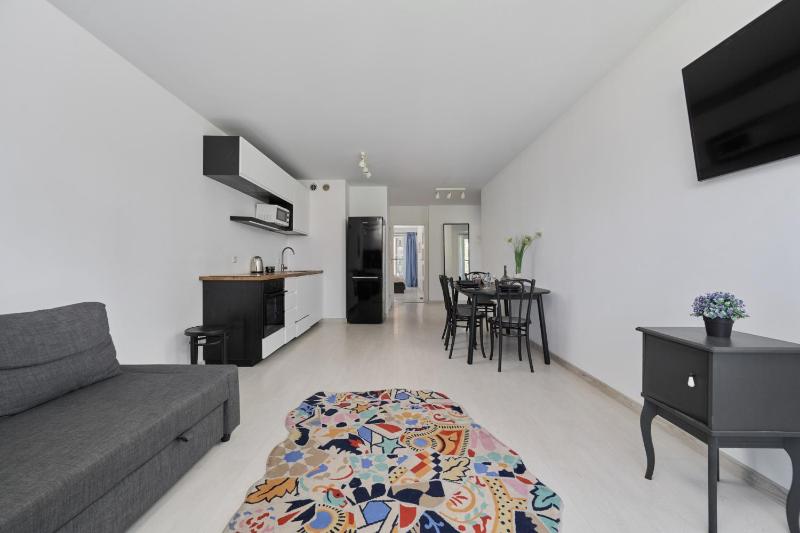 Spacious Apartment Dmowskiego by The River with Parking & Balcony by Noclegi Renters - image 21