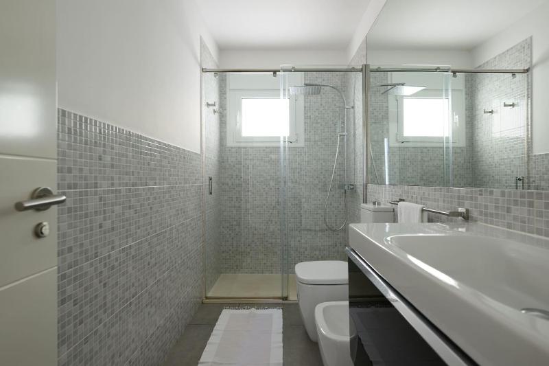 FaroVela Suites Pasito Blanco - image 11
