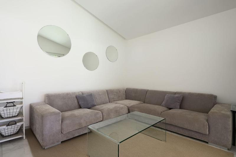 FaroVela Suites Pasito Blanco - image 2