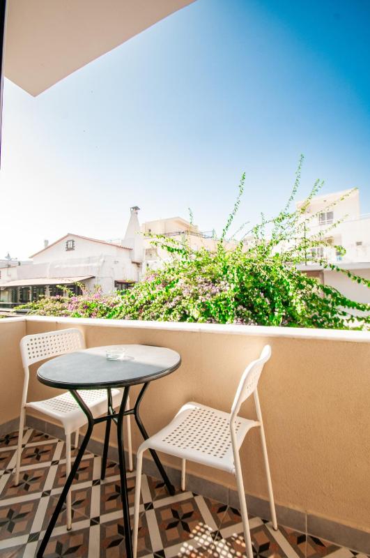 Superior Apartment image 3