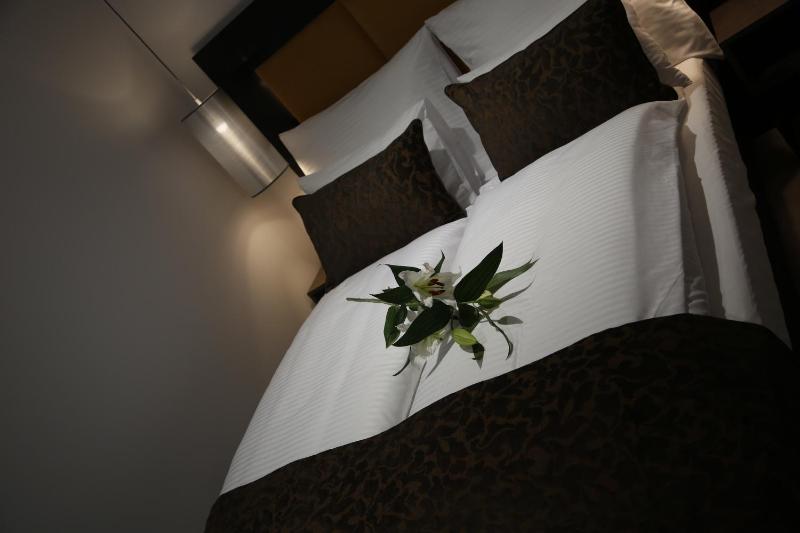 Deluxe Double Room with Shower image 4