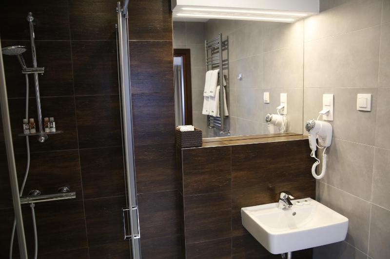 Deluxe Double Room with Shower image 2