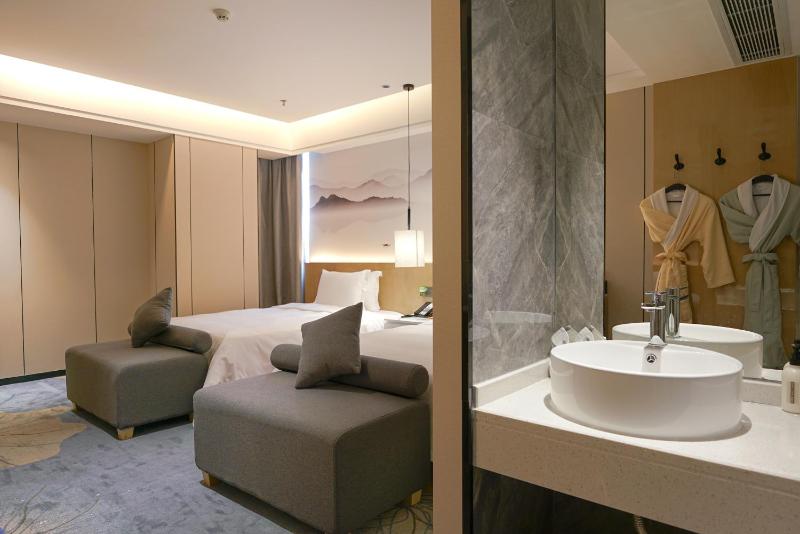 Paco Hotel Shenzhen Luohu Port - image 16