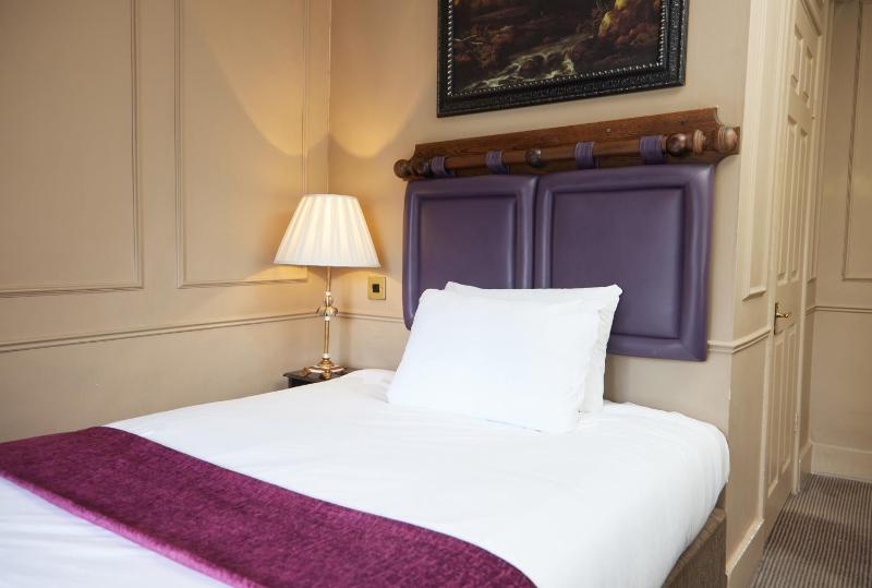 Single Room image 1