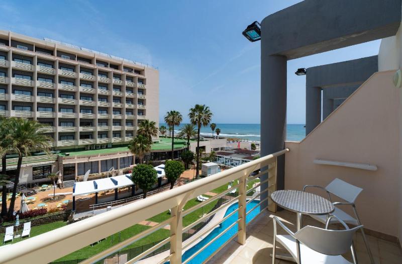 Superior Club Room with Pool View (2 Adults) image 3