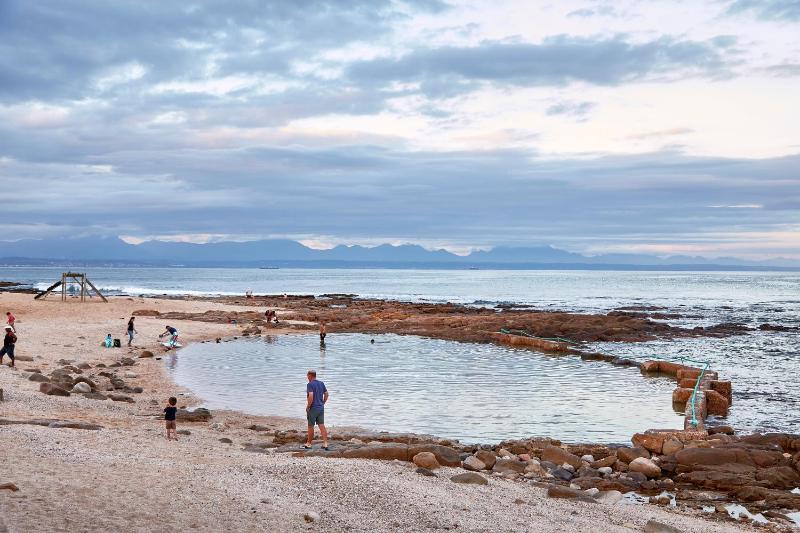 First Group Perna Perna Mossel Bay - image 5