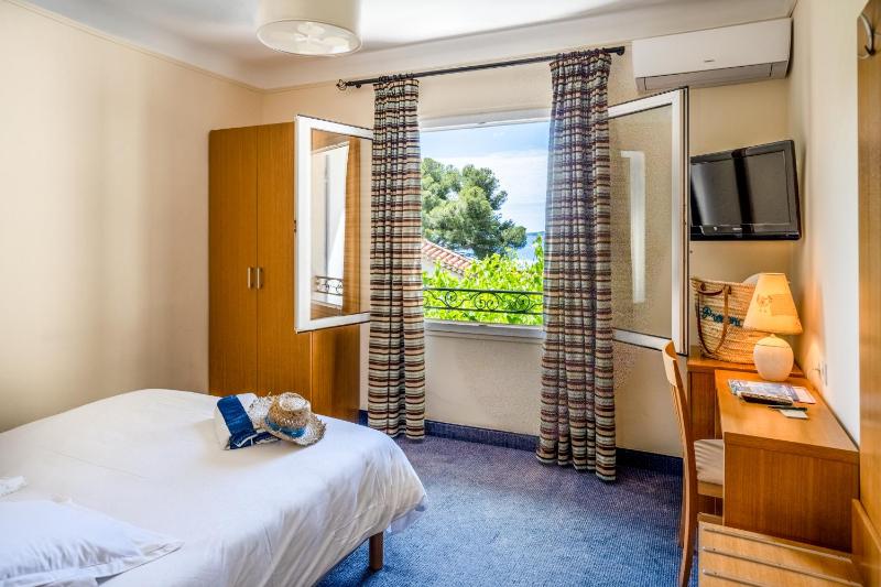 Comfort Room image 2