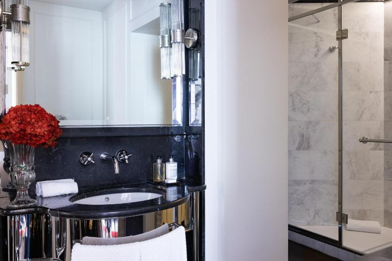 Superior Double or Twin Room with Terrace image 3