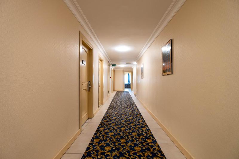 Economy Double Room image 3