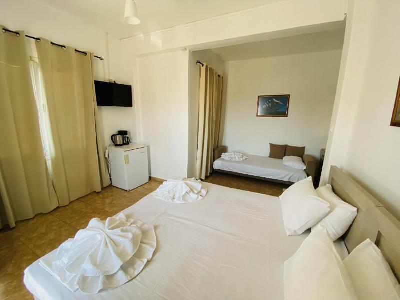 Triple Room with View image 1