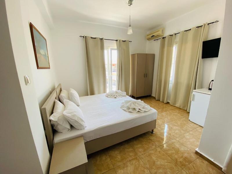Twin Room with View image 3