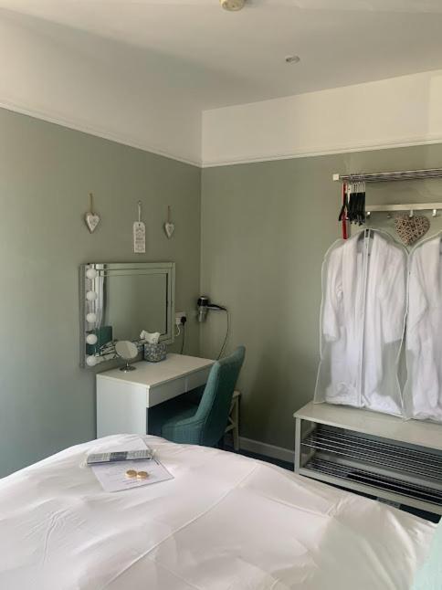 Standard Double Room image 2