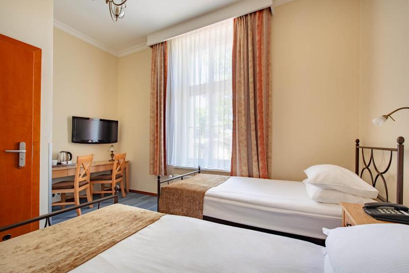Standard Double Room image 1