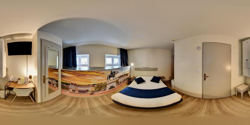 Standard Double Room image 1