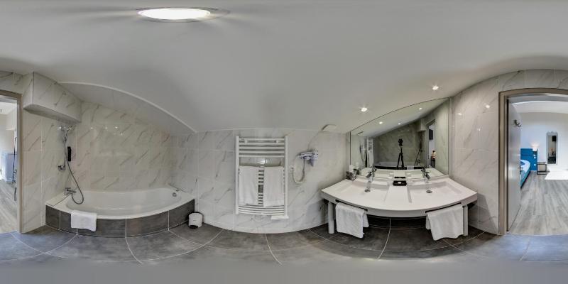 Special Week-End Offer! Junior Suite image 3