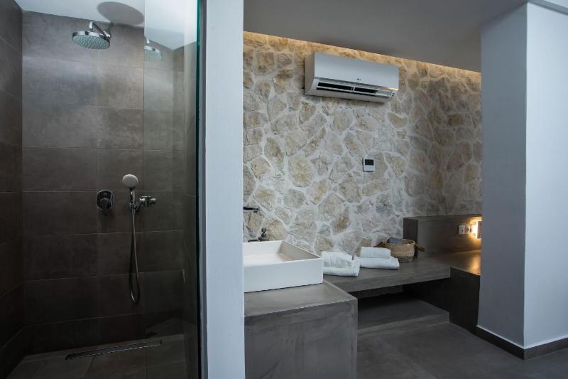 Superior Room image 3
