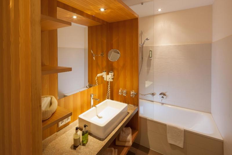 Suite with Balcony image 4