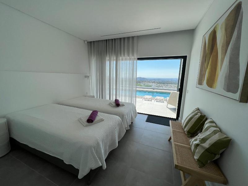 villagoldra rentals - Luxury and Family Villa - image 46