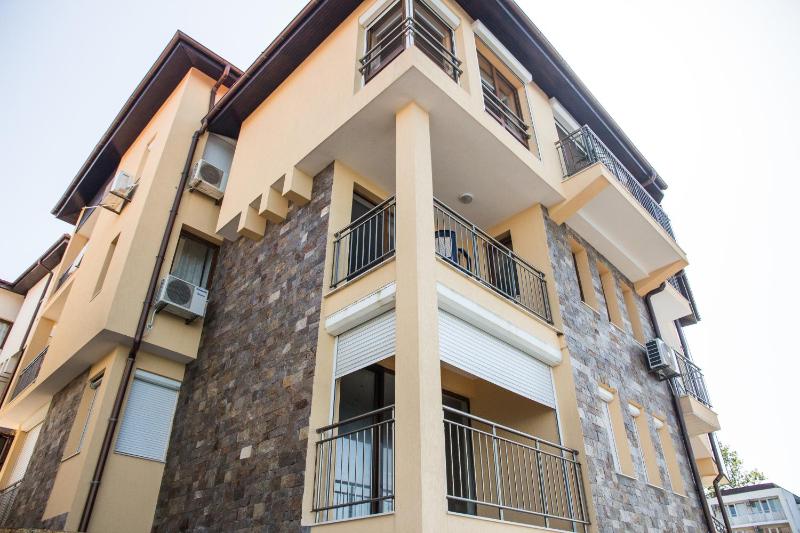 Sozopol Apartment with Sea View - image 10