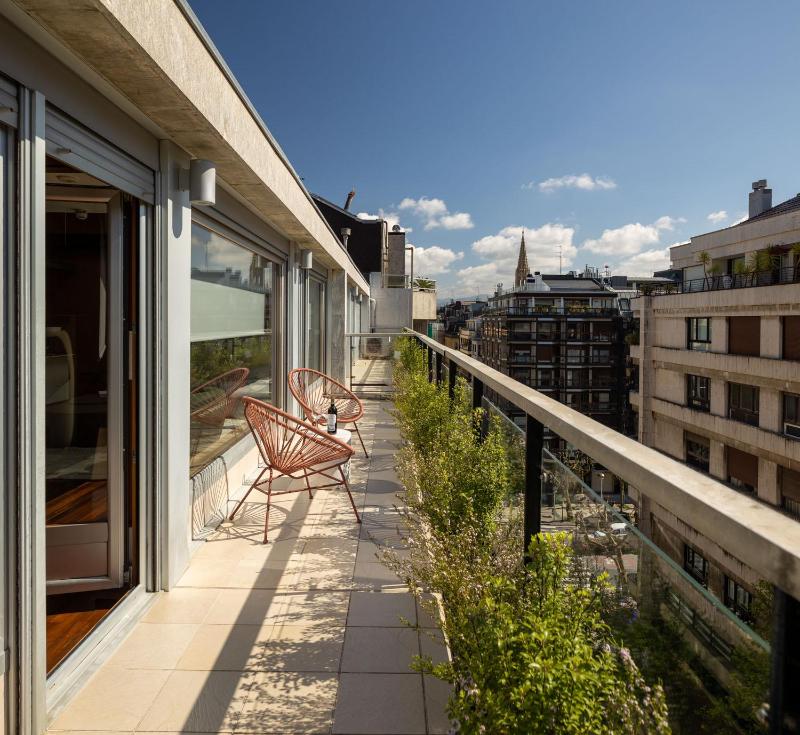The Passage Apartments - image 3