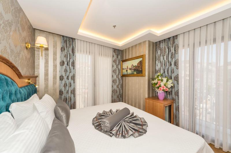 Aprilis Gold Hotel - Special Category - image 8