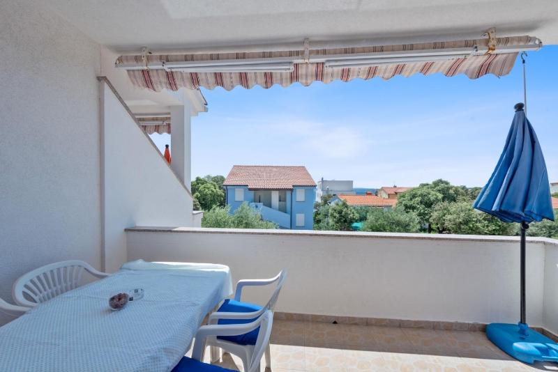 Apartments by the sea Mandre Pag - 6418 - image 12
