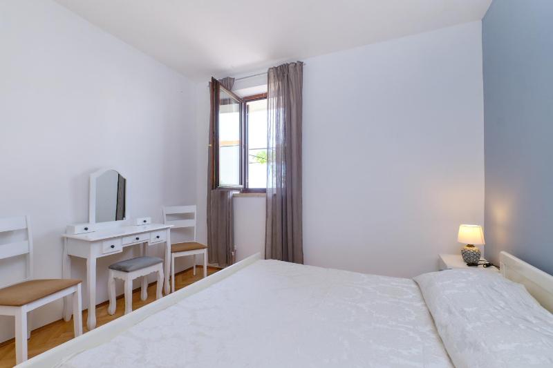 Two-Bedroom Apartment with Terrace and Sea View image 3