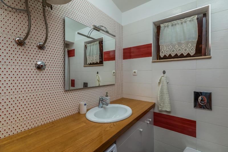 Apartments by the sea Duce Omis - 14587 - image 3