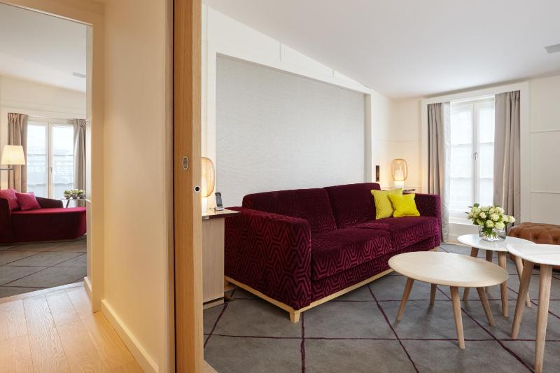 Suite with Balcony image 1