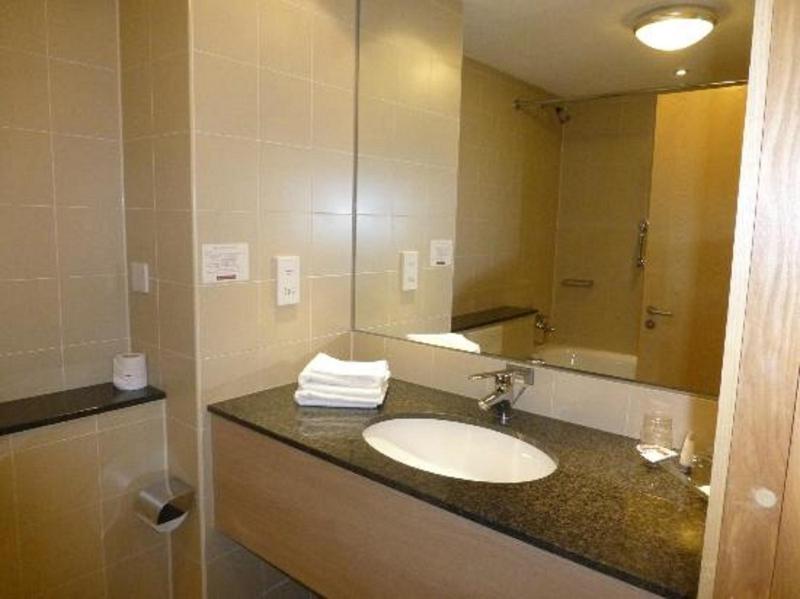 Green Isle Hotel Dublin - image 7