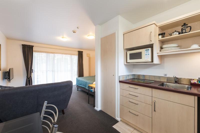 Roma On Riccarton Motel - image 33