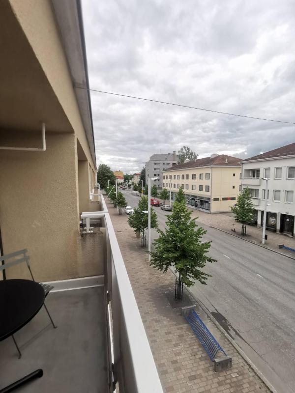 One-Bedroom Apartment image 2