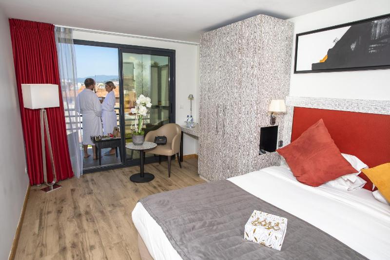 Superior Double Room - Free Spa Access image 2