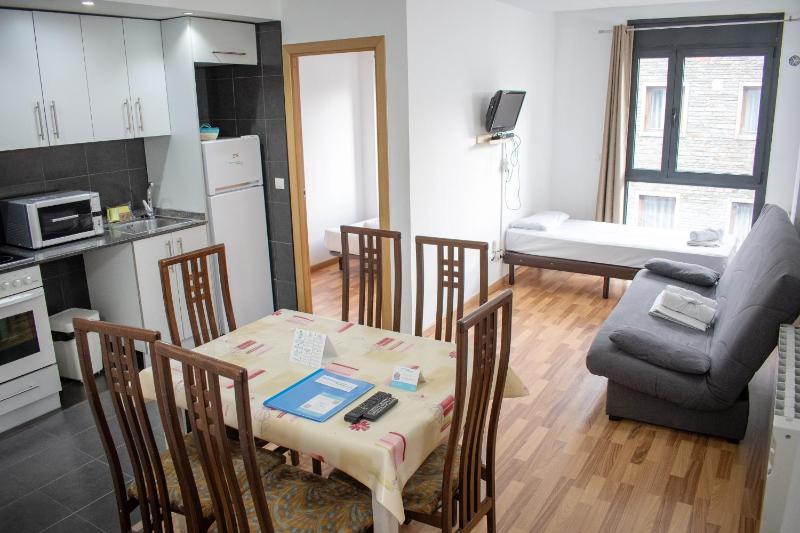 Three-Bedroom Apartment image 4