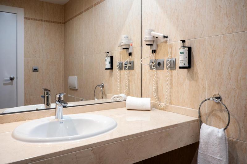 Standard Room with view (3 adults) image 3