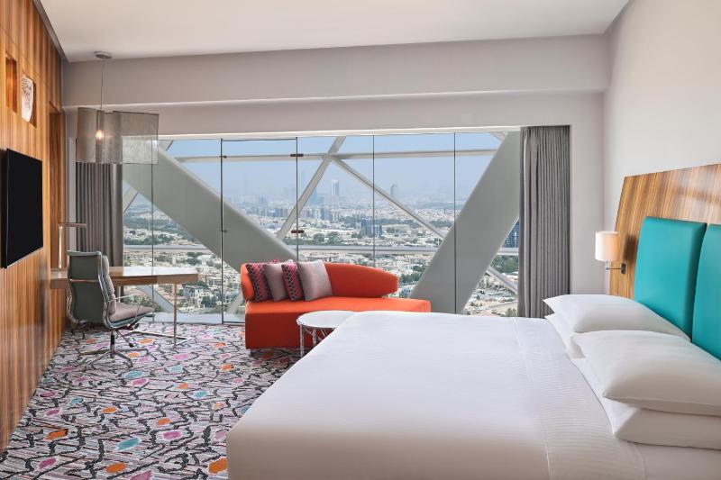 Deluxe King Room image 1