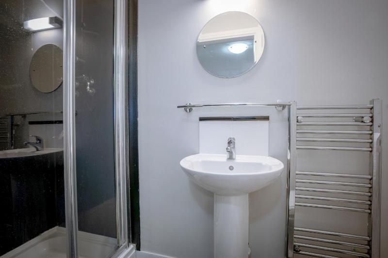 One Bedroom Apartment with Sea View image 2