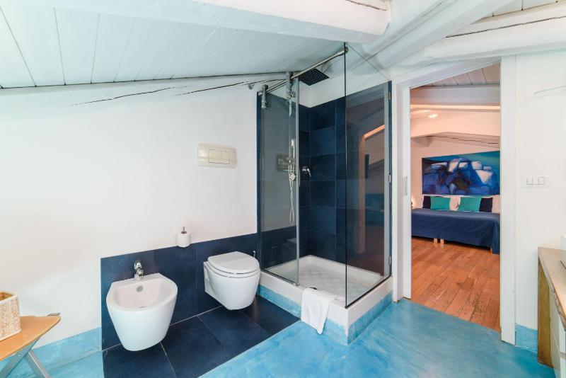 Double Room with Terrace image 3