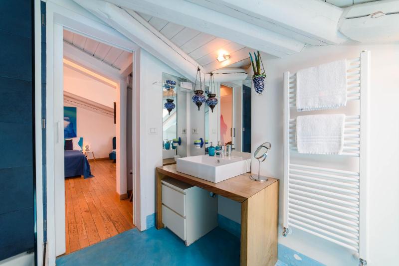 Double Room with Terrace image 4