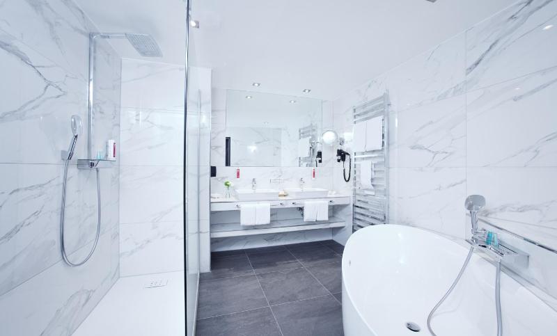 Junior Suite image 1