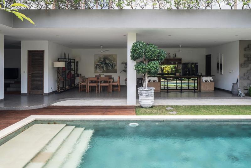 Villa Alexia in Seminyak - image 15