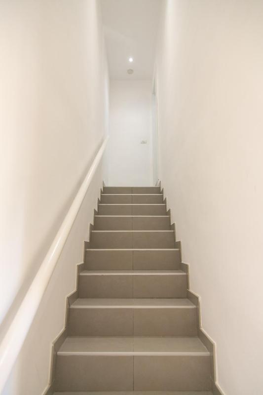 One-Bedroom Apartment image 1