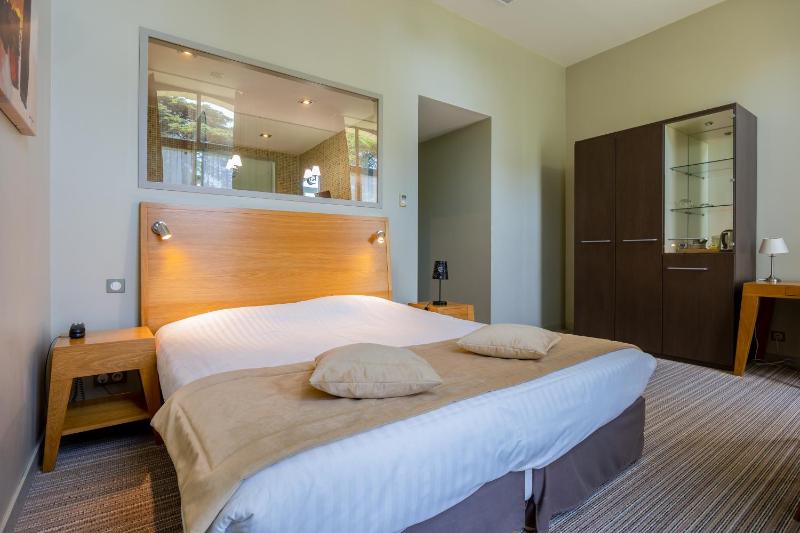 Superior Double Room image 3