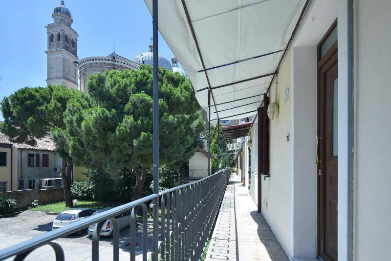 Superior Apartment image 3