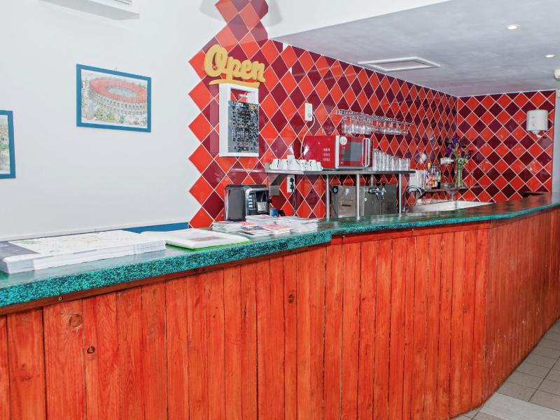 Auberge de Jeunesse HI Nîmes - image 9