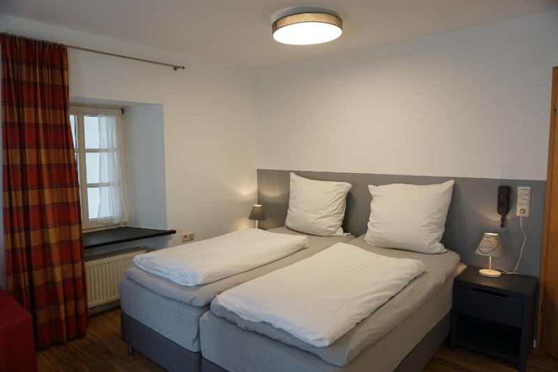 Apartment image 3