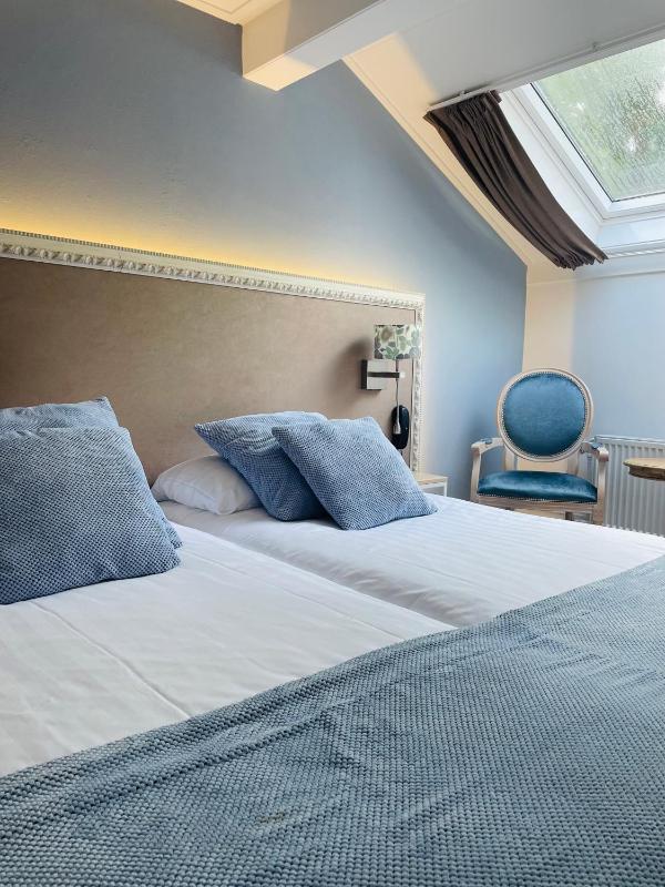 Double Room with Terrace/Balcony image 1