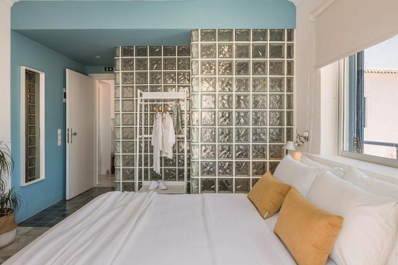 Aria Blue Suites - image 2