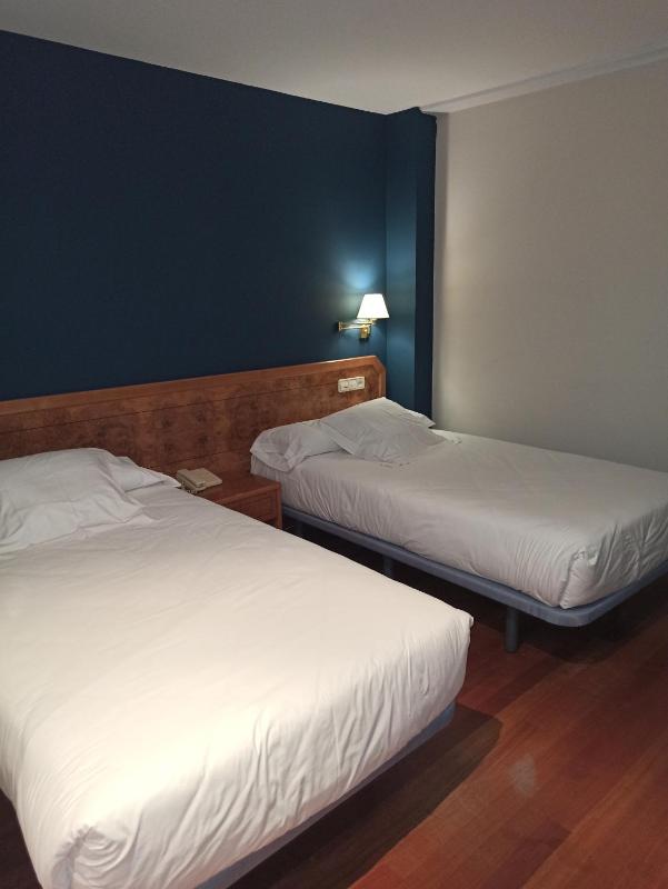 Double Room image 1