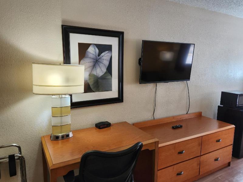 Double Room with Two Double Beds - Non-Smoking image 2